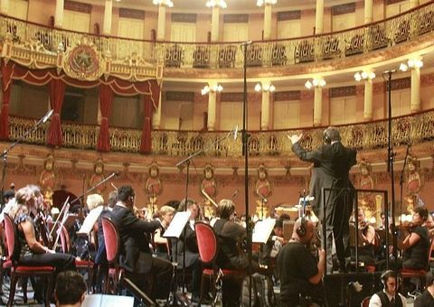  Coral do Amazonas apresenta obras inéditas no Teatro Amazonas.