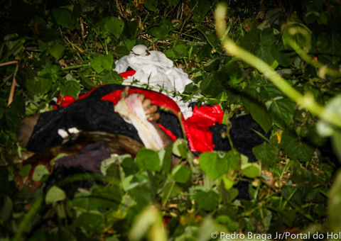 Com “Lucélia" no peito, homem é morto na Ponta Negra