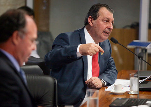 Lava Jato: “É papel do Senado discutir o que está acontecendo no País", diz Omar