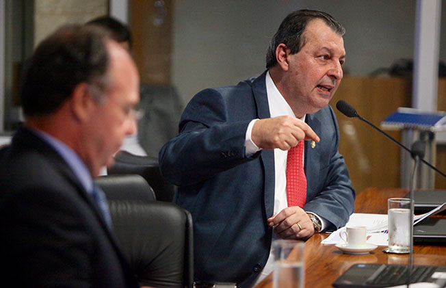 Lava Jato: “É papel do Senado discutir o que está acontecendo no País", diz Omar