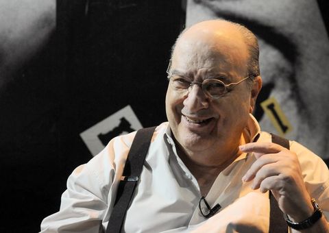 Em última aparição, Antônio Abujamra enfatiza "o que é a vida?". Ator morre aos 82 anos