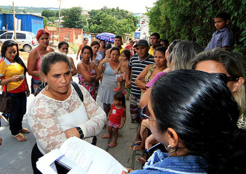 Invasão em área pública no Santa Etelvina é desmontada