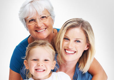 Os principais exames periódicos femininos para cada faixa etária