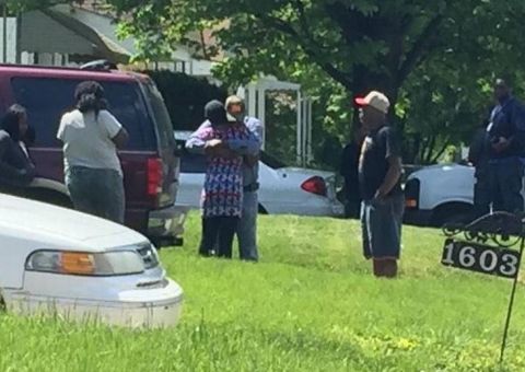 Emocionante: Mãe abraça motorista que atropelou sua filha após acidente