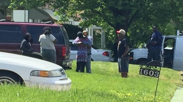 Emocionante: Mãe abraça motorista que atropelou sua filha após acidente