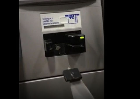 Policial alerta sobre golpe que acontece quando você saca dinheiro no caixa eletrônico