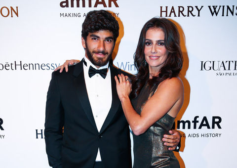 Grávida, Deborah Secco marca casamento para maio