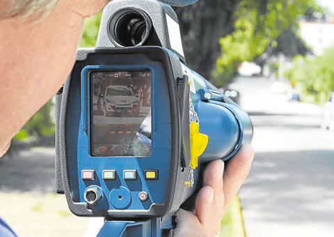 Licitação para contrato de radares de trânsito é suspensa