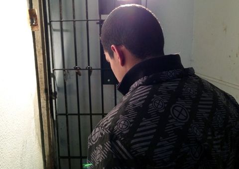 Bandido que assaltou equipe da Globo ao vivo se entrega à polícia e é preso