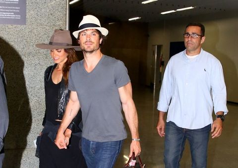 Recém-casados, Ian Somerhalder e Nikki Reed desembarcam no Brasil