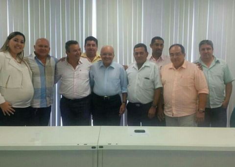 Melo reafirma compromisso com desenvolvimento de Presidente Figueiredo