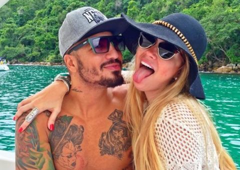 Após reatarem, Fernando e Aline curtem passeio romântico em lugar paradisíaco