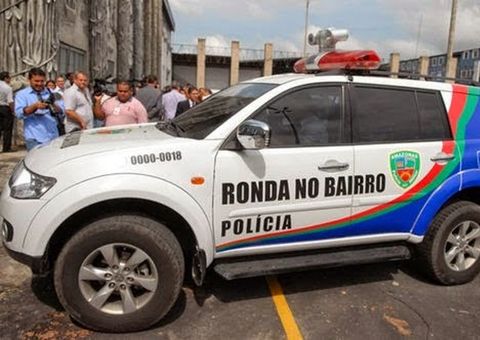 Homem é executado com 40 facadas e dois tiros na cabeça