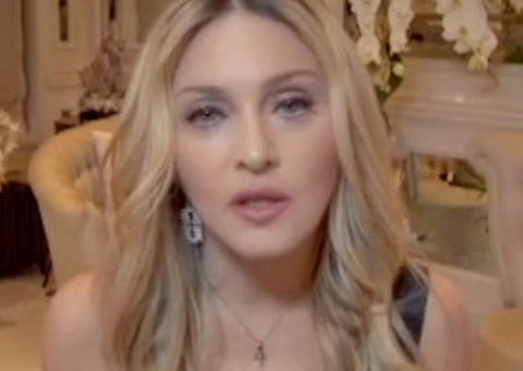 Catita invade vídeo de Madonna durante chat com fãs. Veja