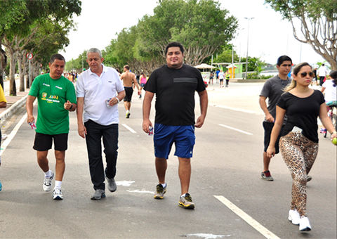 Mais de 2 mil frequentam Faixa Liberada da Ponta Negra