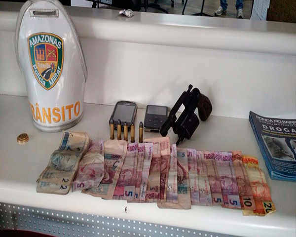 Mais um bandido atrás das grades