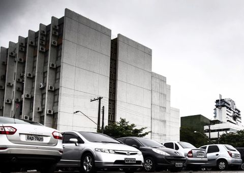 TJAM solicita cessão temporária de terrenos para estacionamento