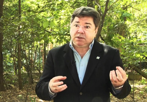 Pesquisador do Inpa recebe Título de Cidadão do Amazonas