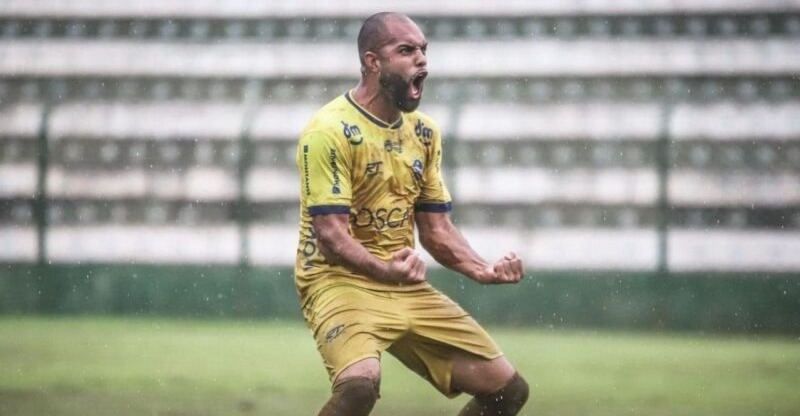 Parintins anuncia zagueiro Fernando Dias, ex-Ska Brasil-SP e São José-SP