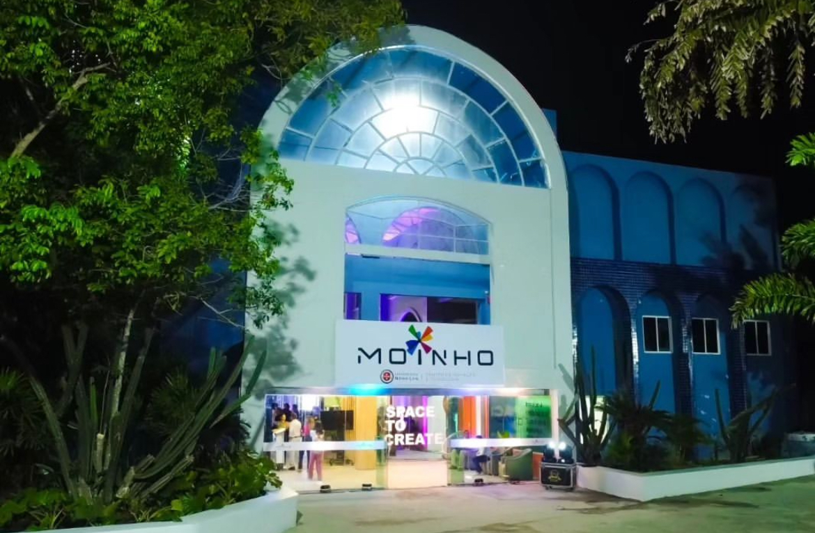 Nilton Lins inaugura auditório em homenagem a Giovanna Figliuolo