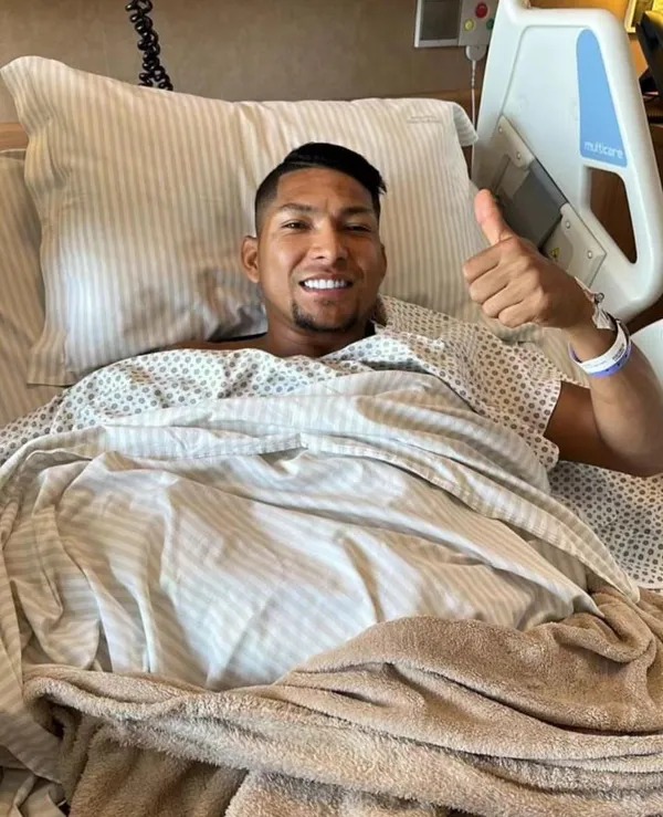 Rony, do Palmeiras, passa por cirurgia após fratura no braço