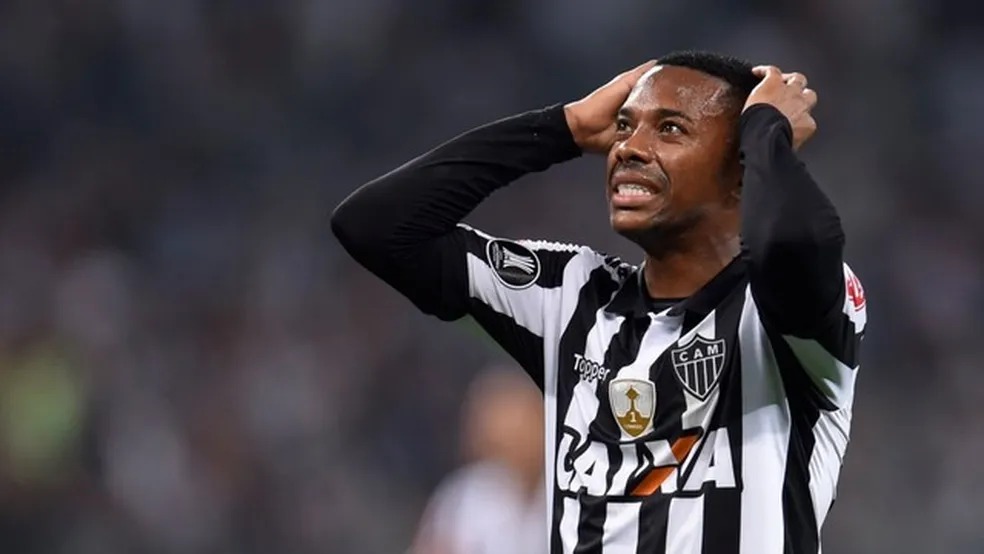 STJ comunica expedição do mandado de prisão a Robinho