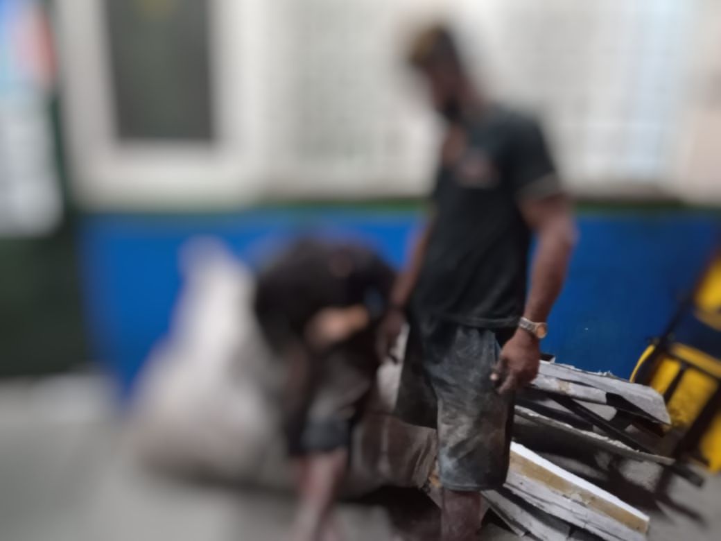 Dupla é presa após roubar telhado de academia em Manaus