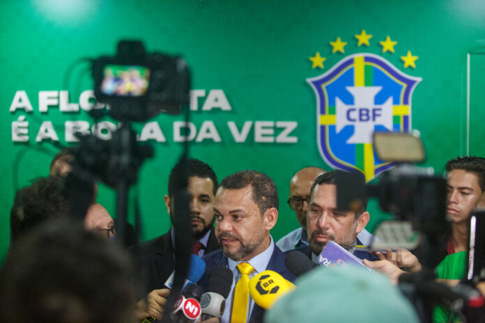 Time do Iranduba é alvo de busca e apreensão por suspeita de manipulação