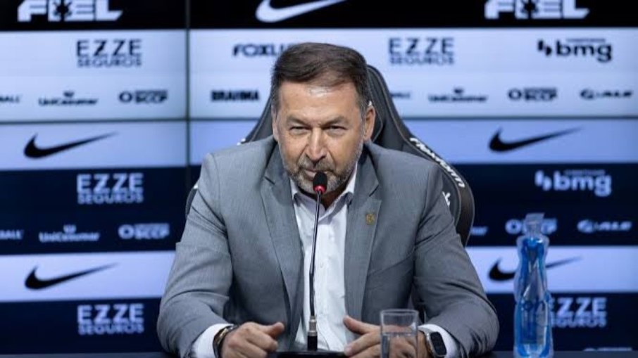 Corinthians: conduta de Augusto Melo durante afastamento provoca reações