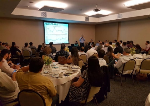 Perspectiva para 2017 mostra retomada lenta do mercado imobiliário em Manaus