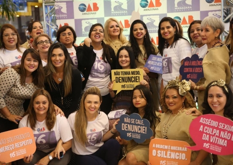  Em Manaus, advogadas pedem o fim da violência contra a mulher