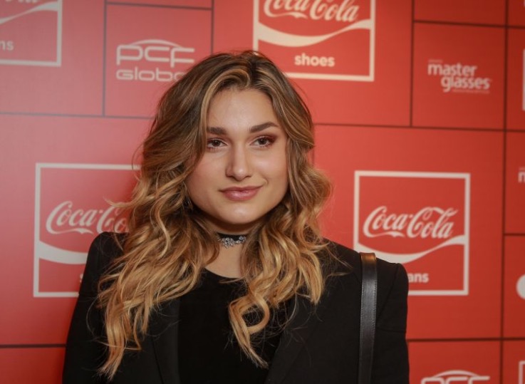 Sasha viaja para o Japão para criar e fotografar coleção