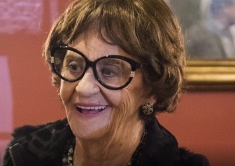 Doente, Laura Cardoso é substituída em novela