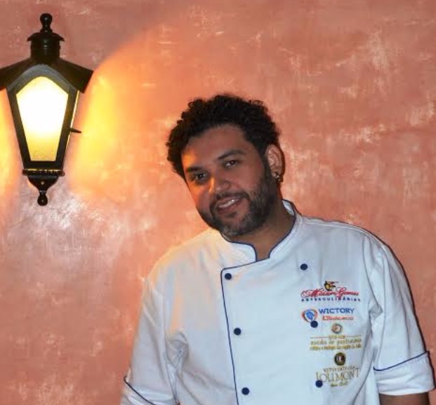 Chef ensina alunos de escola pública a fazer a própria merenda  