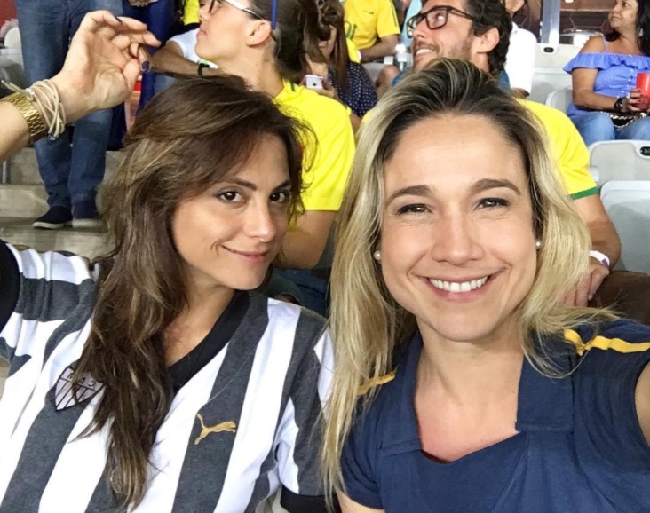 Comemorando 30 anos, Fernanda Gentil  troca beijos com a namorada