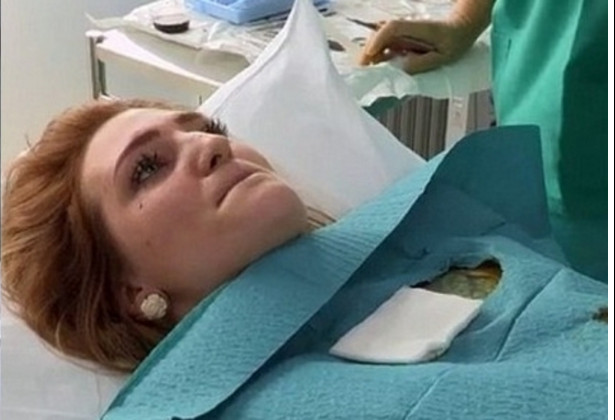 Noiva tem atitude drástica por algo que fez pelo ex e se arrependeu