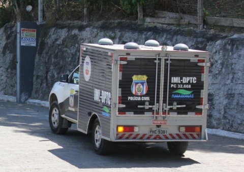  Dupla em motocicleta executa homem a tiros na Zona Sul de Manaus 