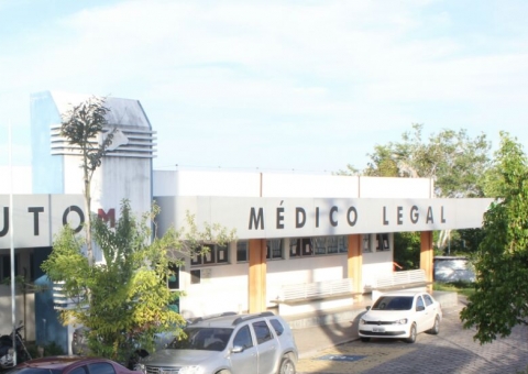 Com marcas de violência, corpo é achado dentro de caixa de isopor em Manaus