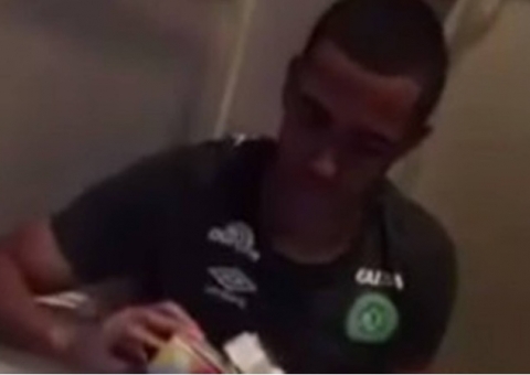 Thiaguinho da Chapecoense descobriu que iria ser pai há 1 semana