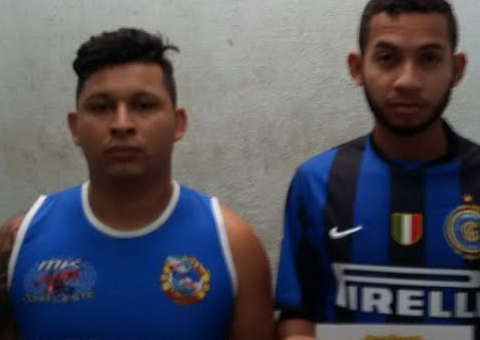  Dupla é presa em flagrante com  113 peças furtadas de loja na zona Leste de Manaus