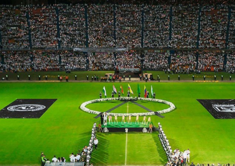 Homenagem na Colômbia às vítimas do acidente com Chapecoense emociona brasileiros