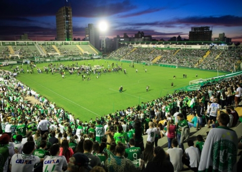 CBF determina que Chape e Atlético MG se enfrentem em última partida pelo Brasileirão