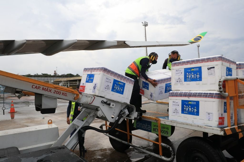 Amazonas recebe mais 124.750 doses de vacinas contra a Covid-19