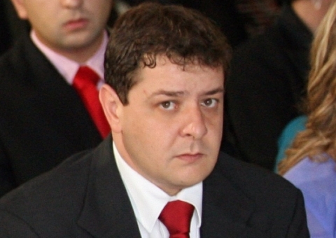 Apartamento onde mora Lulinha recebeu R$ 1,6 milhão em reforma, armários e eletrodomésticos