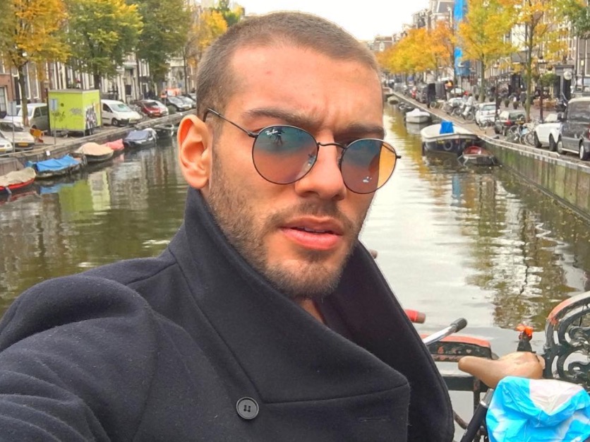 Lucas Lucco emociona com música em homenagem a Chapecoense