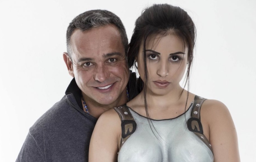 Vídeo mostra suposta ex de ator da Globo quebrando tudo em prédio 