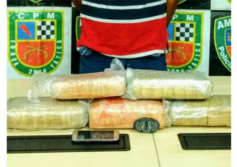 Em Manaus, jovem é preso com cinco quilos de droga na mochila