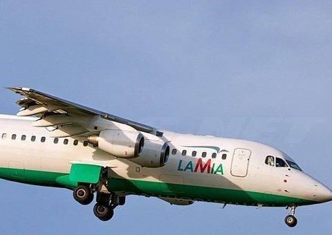 Avião da LaMia fez outras quatro viagens no limite do combustível 