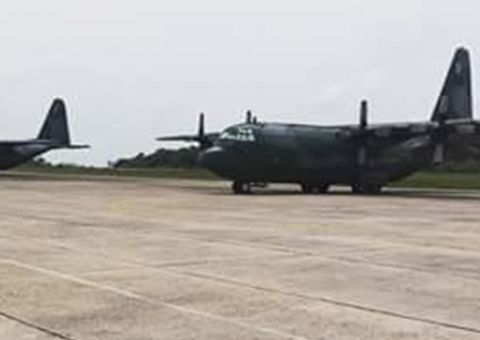 Aviões para resgate de corpos decolam de Manaus rumo Medellín