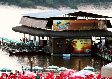 Flutuante Sun Paradise entra em clima de réveillon neste domingo